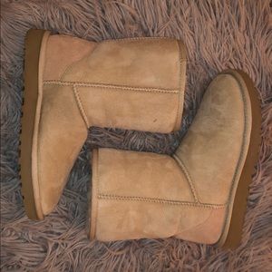 Ugg classic II short